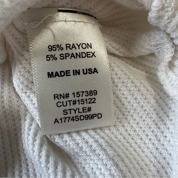 Arula Waffle Knit Lightweight Yosemite National Park Graphic Long Sleeve Shirt - Picture 9 of 10